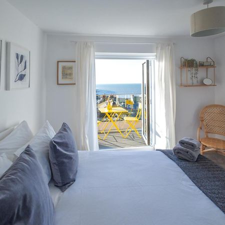 Bright & Beautiful 4 Bedroom House With Sea Views Portland Exteriör bild